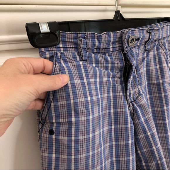 Gap boys plaid shorts - Picture 2 of 8